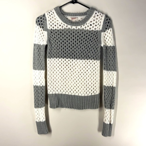 Arizona waffle Sweater, Gray and White, Small - Picture 3 of 8